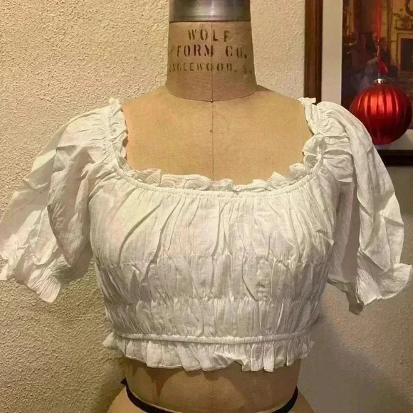 White Square Neck Ruffled Lantern Sleeve Cropped Top NWT Size S - Picture 1 of 9
